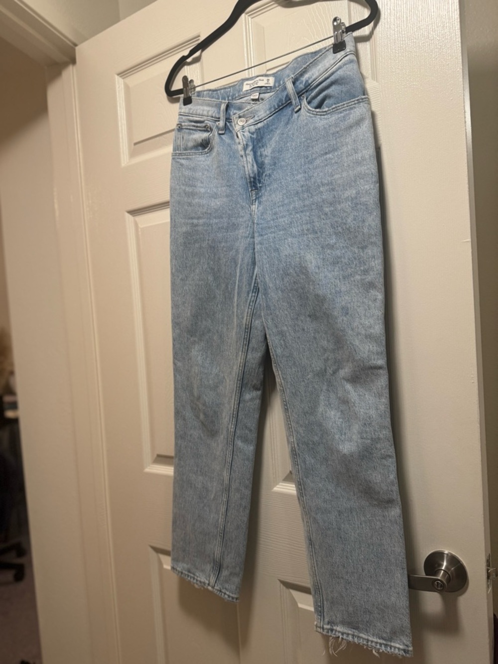 Abercrombie & Fitch Curve Love Ultra High Rise 90’s Straight jeans - Picture 4 of 12